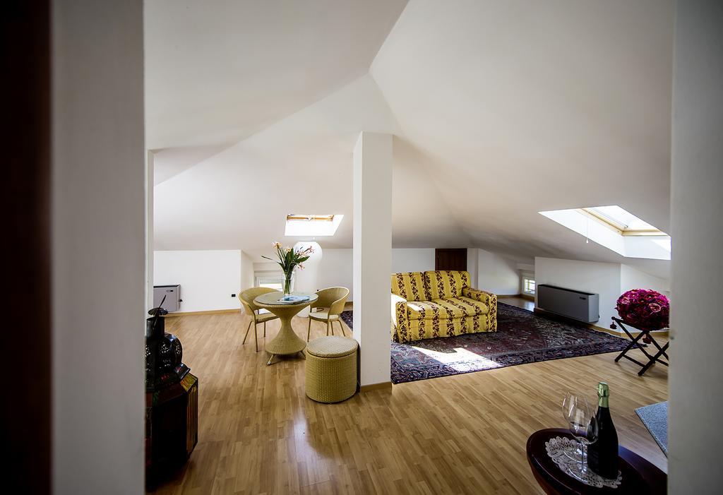 Hotel San Gerolamo Vercurago Εξωτερικό φωτογραφία