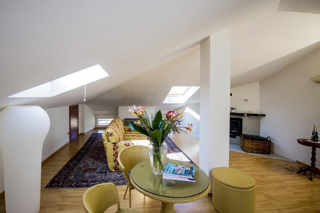 Hotel San Gerolamo Vercurago Εξωτερικό φωτογραφία