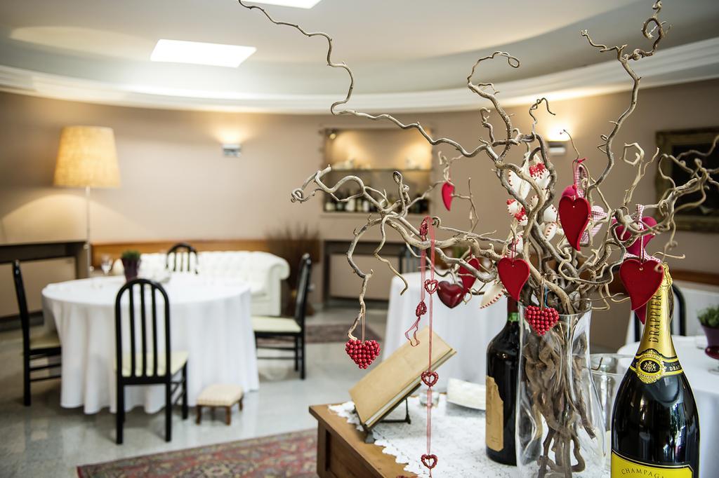 Hotel San Gerolamo Vercurago Εξωτερικό φωτογραφία