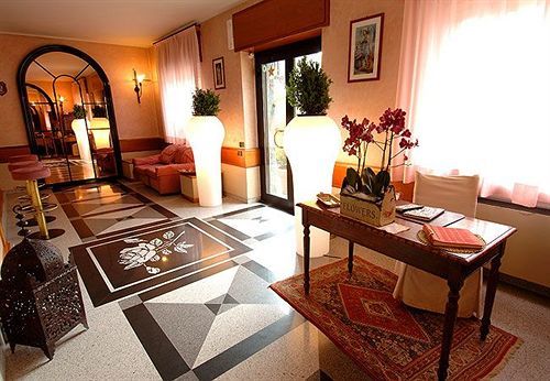 Hotel San Gerolamo Vercurago Εξωτερικό φωτογραφία